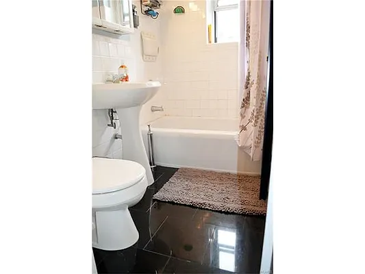 Sold by Prudential Kafcos Realty | media 5