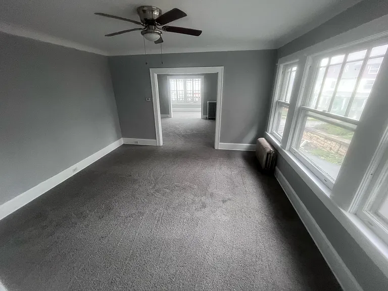 1213 Vine St — Photo 2