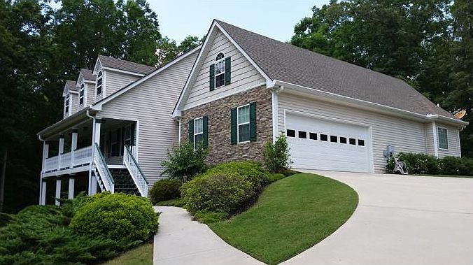 1st image of 189 Oak Creek Way