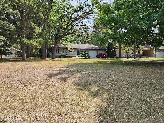 2nd image of 8185 Eastwood Rd