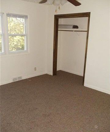4th image of 713 Bellevue Blvd N