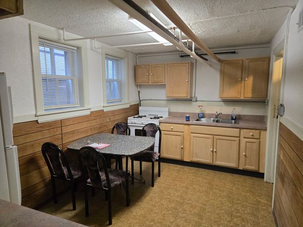 103 Cedar Ave