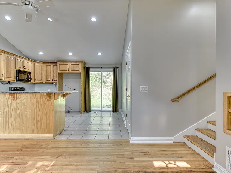 5710 N 68th St — Photo 3