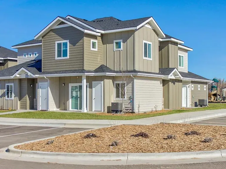 White Hawk Townhomes — Photo 29