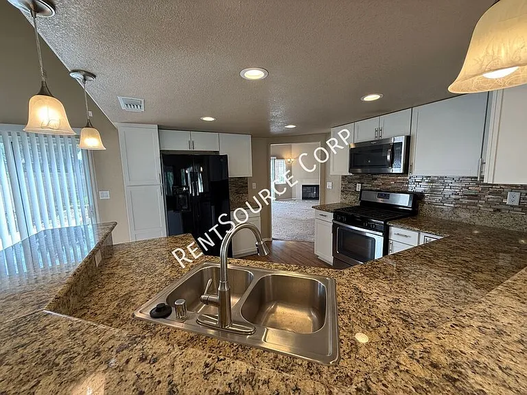 40270 Homeridge Dr — Photo 9
