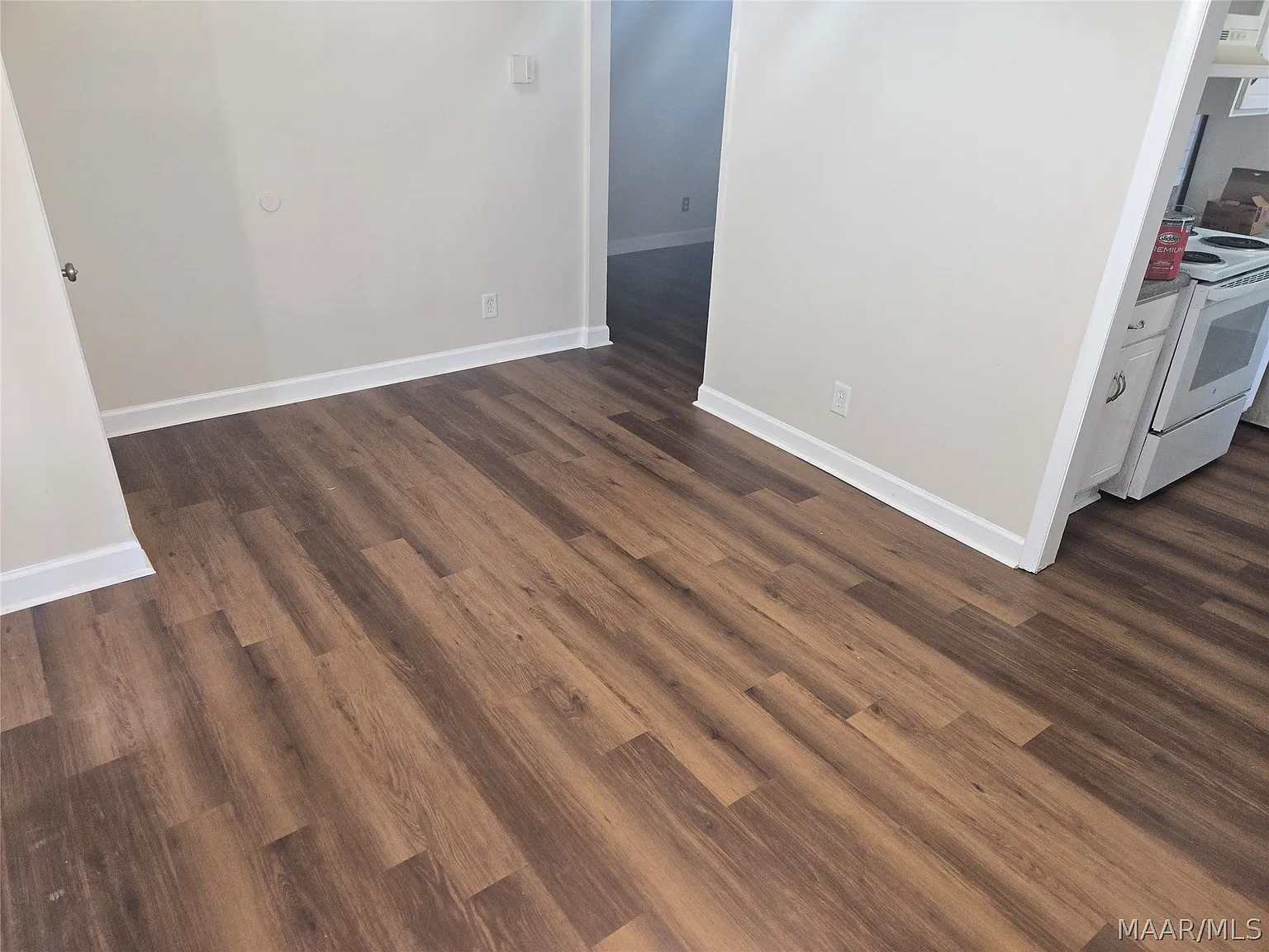 3 bed, 2.0 bath, 1188 sqft, $1,200 — Photo 3