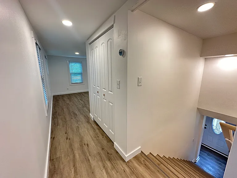 2232 W Rosedale St S #100 — Photo 10