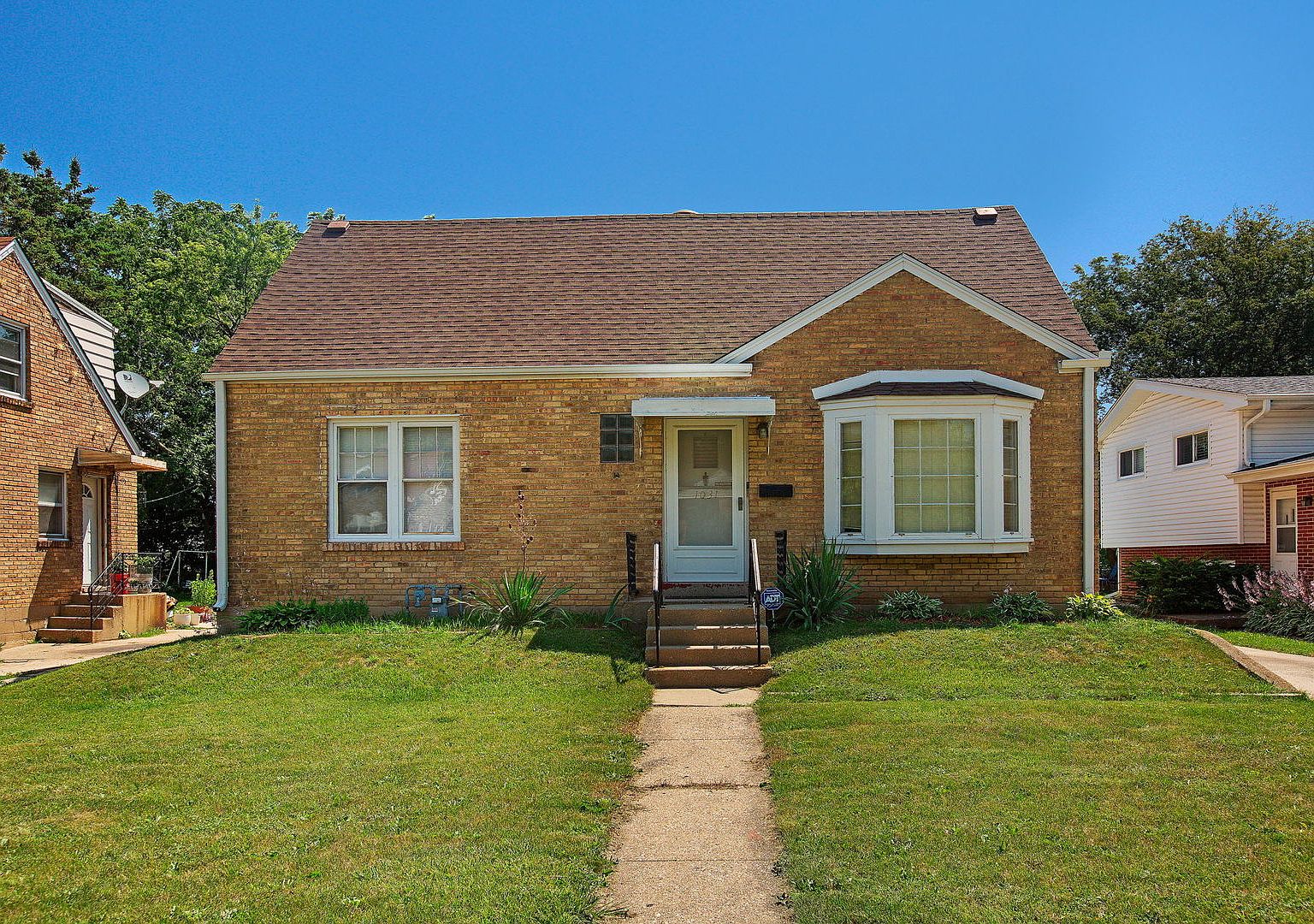 1031 Glenwood Ave, Waukegan, IL 60085 Zillow