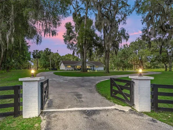 10660 E Bushnell Rd, Floral City, FL 34436