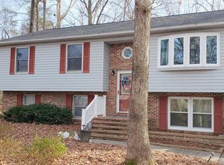 611 Peace Pipe Ct, Lusby, MD 20657