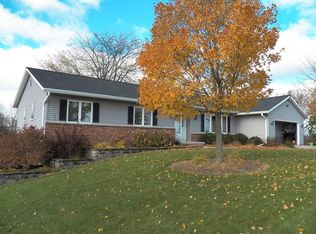 1722 S Alverno Rd, Manitowoc, WI 54220