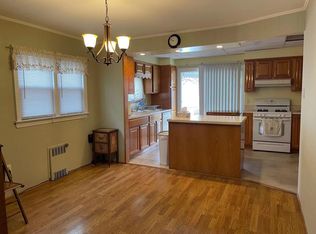 3235 204th St, Bayside, NY 11361
