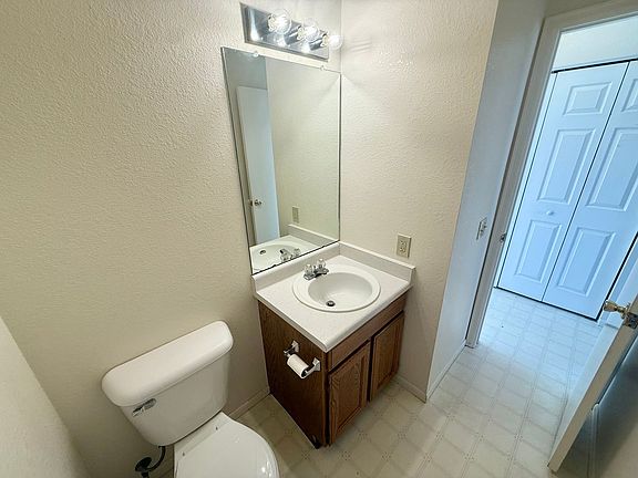 4th image of 4850 Basswood Dr