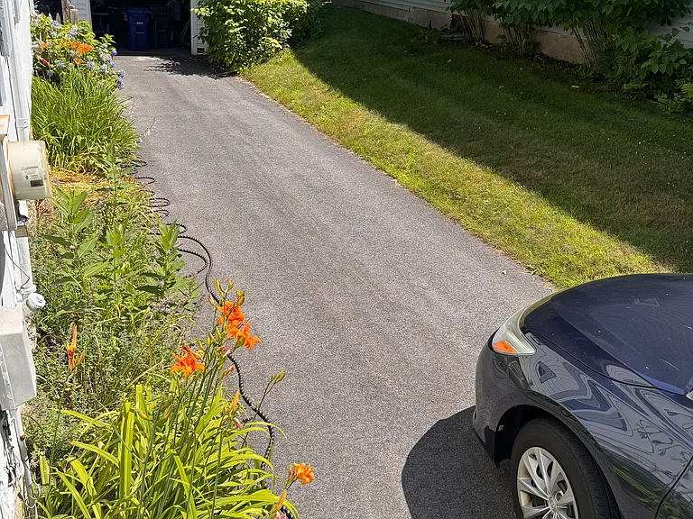 34 Angell Ave — Photo 9