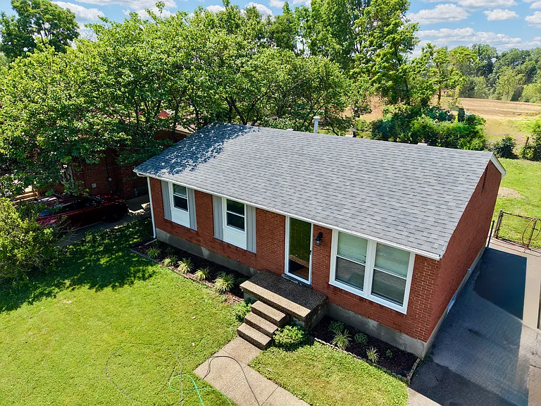 9416 Plumwood Rd — Photo 2