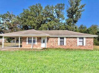 511 Belle Cir, Columbus, MS 39702