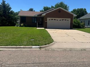 319 W 13th St, Larned, KS 67550