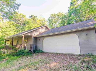 301 W Oak St, Lyndon Station, WI 53944