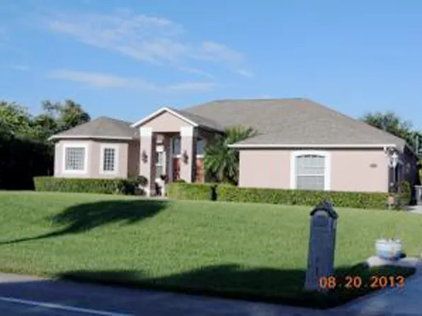 2044 SE Morningside Blvd, Port Saint Lucie, FL 34952
