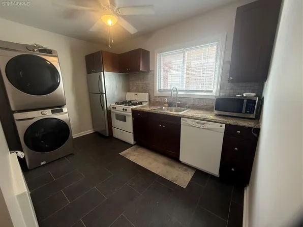 353 E Market St, Long Beach, NY 11561