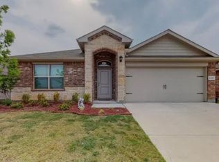 8301 Burma Dr, Fort Worth, TX 76131