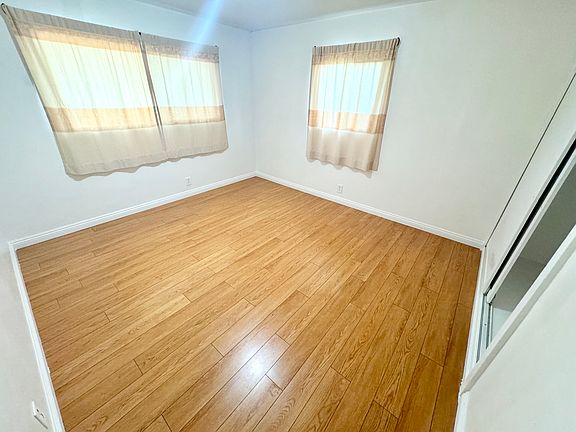 3rd image of 8242 Yarrow St #1