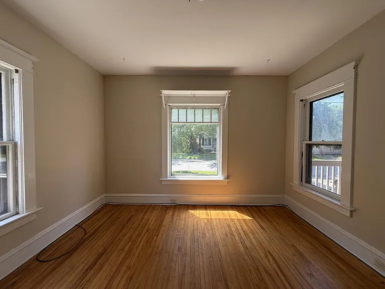 48 Monroe St #1 — Photo 9