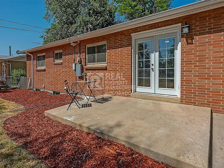 3426 S Wolff St — Photo 23