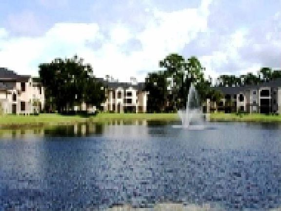 Lake & Fountain