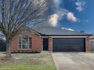 5005 Buttonwillow Dr, Fort Worth, TX 76123