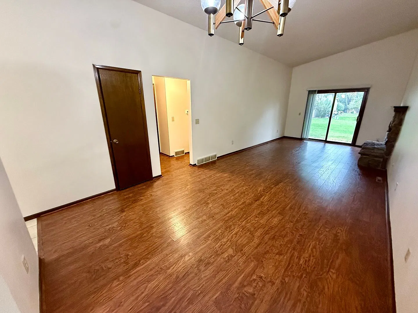 New Carpet Two Bedroom, One Bathroom Condo In Fort Collins — Photo 4