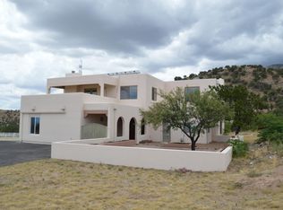 1470 E Apache Pointe Rd, Hereford, AZ 85615