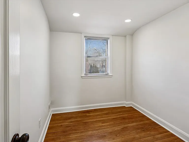1612 Hardwick Rd — Photo 18