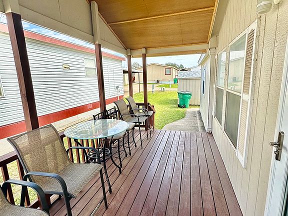 3rd image of 3214 Blue Ash Ln