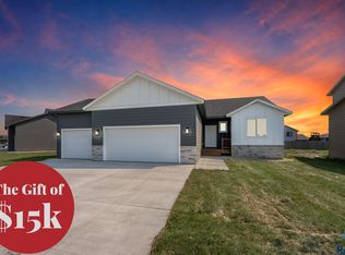 6400 S Dublin Ave, Sioux Falls, SD 57106
