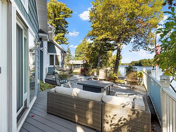 4th image of 301 PINE ISLAND LANE