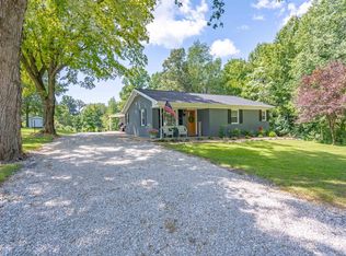 1833 Hills Rd, Newburgh, IN 47630