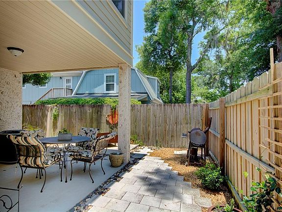 4th image of 324 Palmetto St