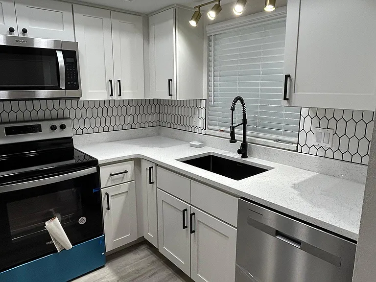 2117 Oak Chace Ct — Photo 3
