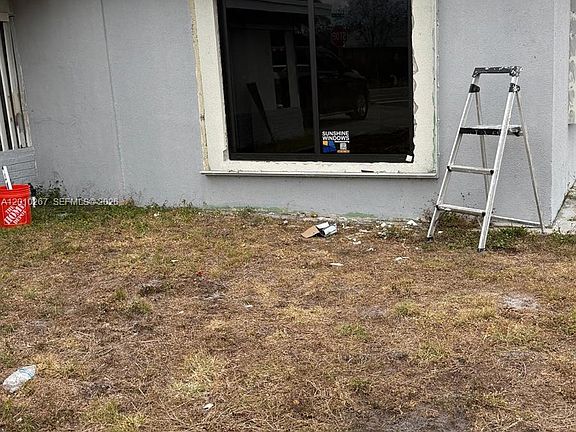 3rd image of 1501 NW 3rd Way