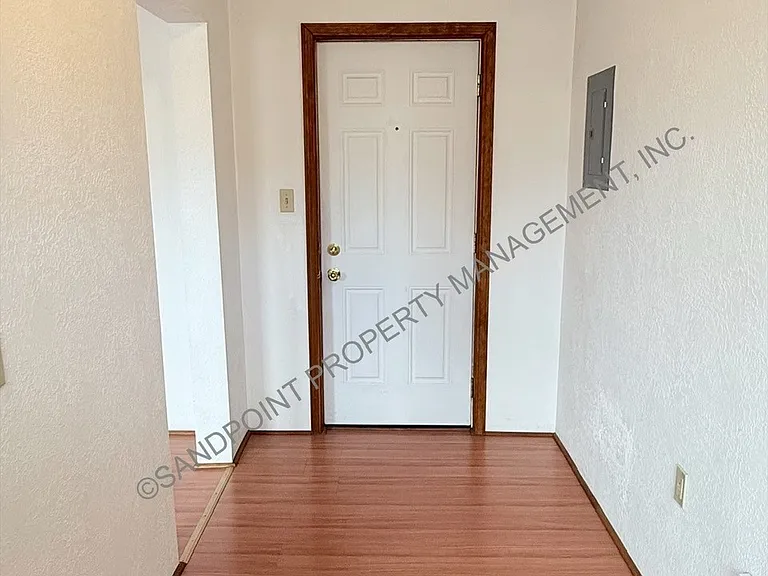 7215 Main St #1 — Photo 5