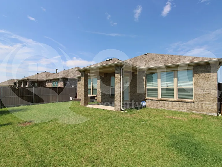 4112 Wood River Trl — Photo 17