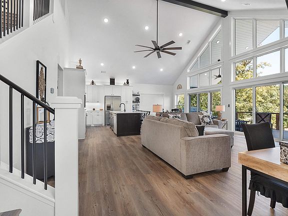 4th image of 13 Caribe Ln