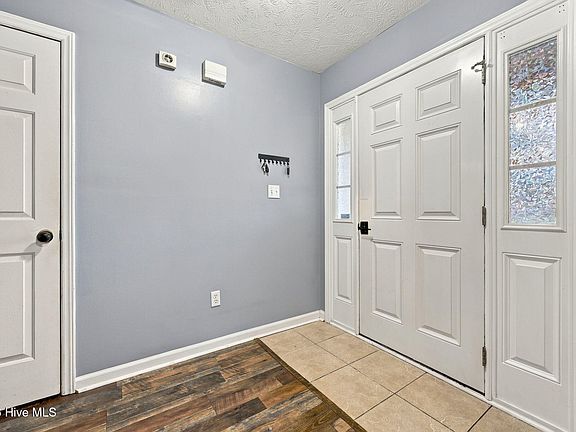 5th image of 255 Cash Ave