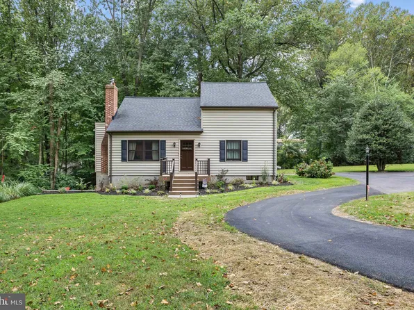 30 Summit Ave, Chadds Ford, PA 19317