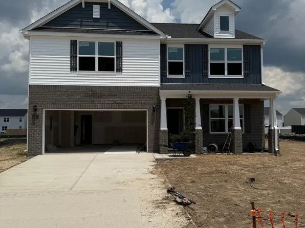 1107 Aviator Lane, Ayden, NC 28513