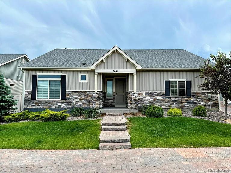 6652 Golden Briar Ln — Photo 2