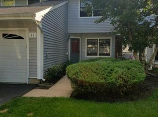 11 Sandcastle Rd, Parlin, NJ 08859