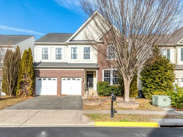 14570 Collingham Pl, Gainesville, VA 20155