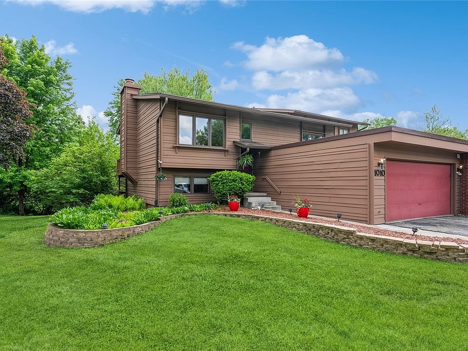 1st image of 1010 Woodland Park Dr